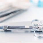 虫歯治療の麻酔に副作用はある？治療後の注意点についても解説