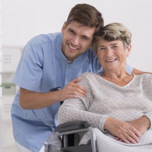 歯科訪問診療で可能な治療内容とは？在宅治療でもここまでできる！