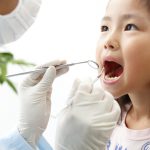 子どもの歯科検診はいつから始める？時期と注意点